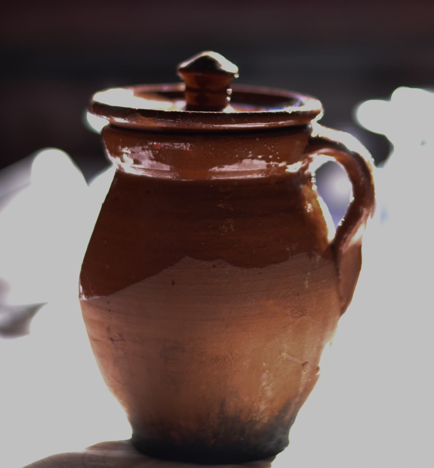 Individual clay pot at Taberna La Bola